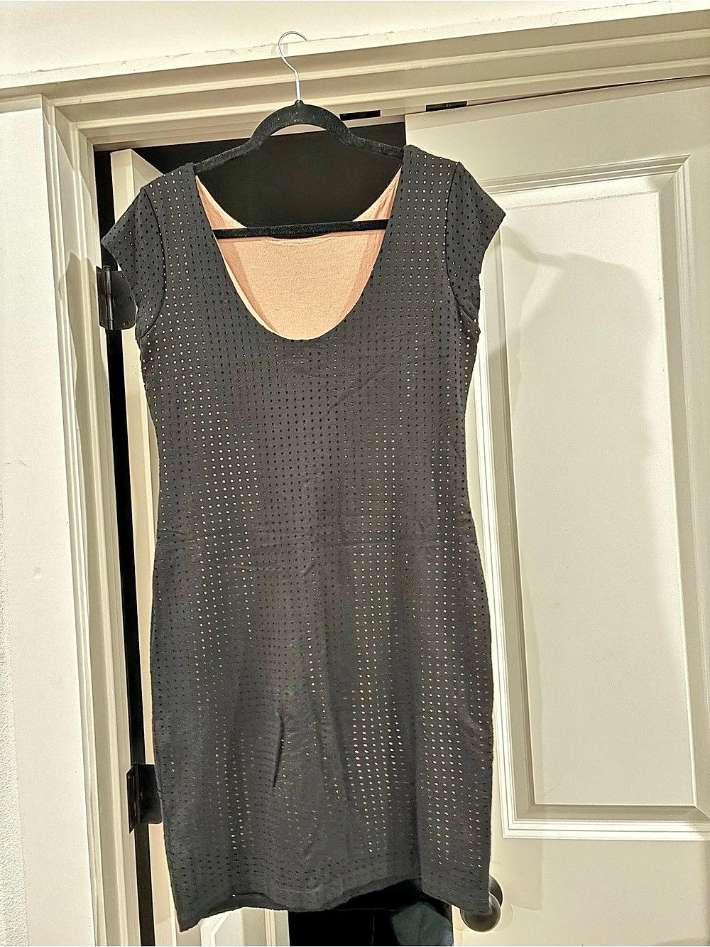 Carmen Marc Valvo Mini Dress in Black Size Medium Like New